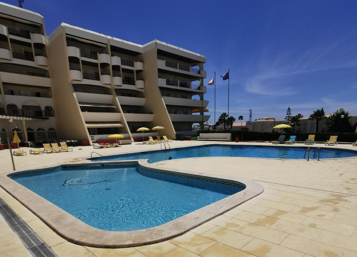 Apartamento T2 Palmeira Gale-Praia Da Gale Guia  Exterior photo